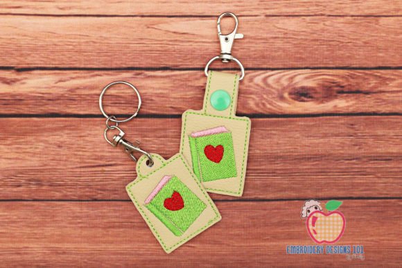 Design Review: I Love Books ITH Key Fob Pattern
